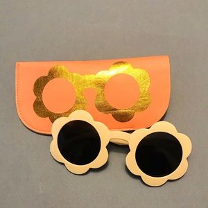 Oui Fresh Flower Sunglasses